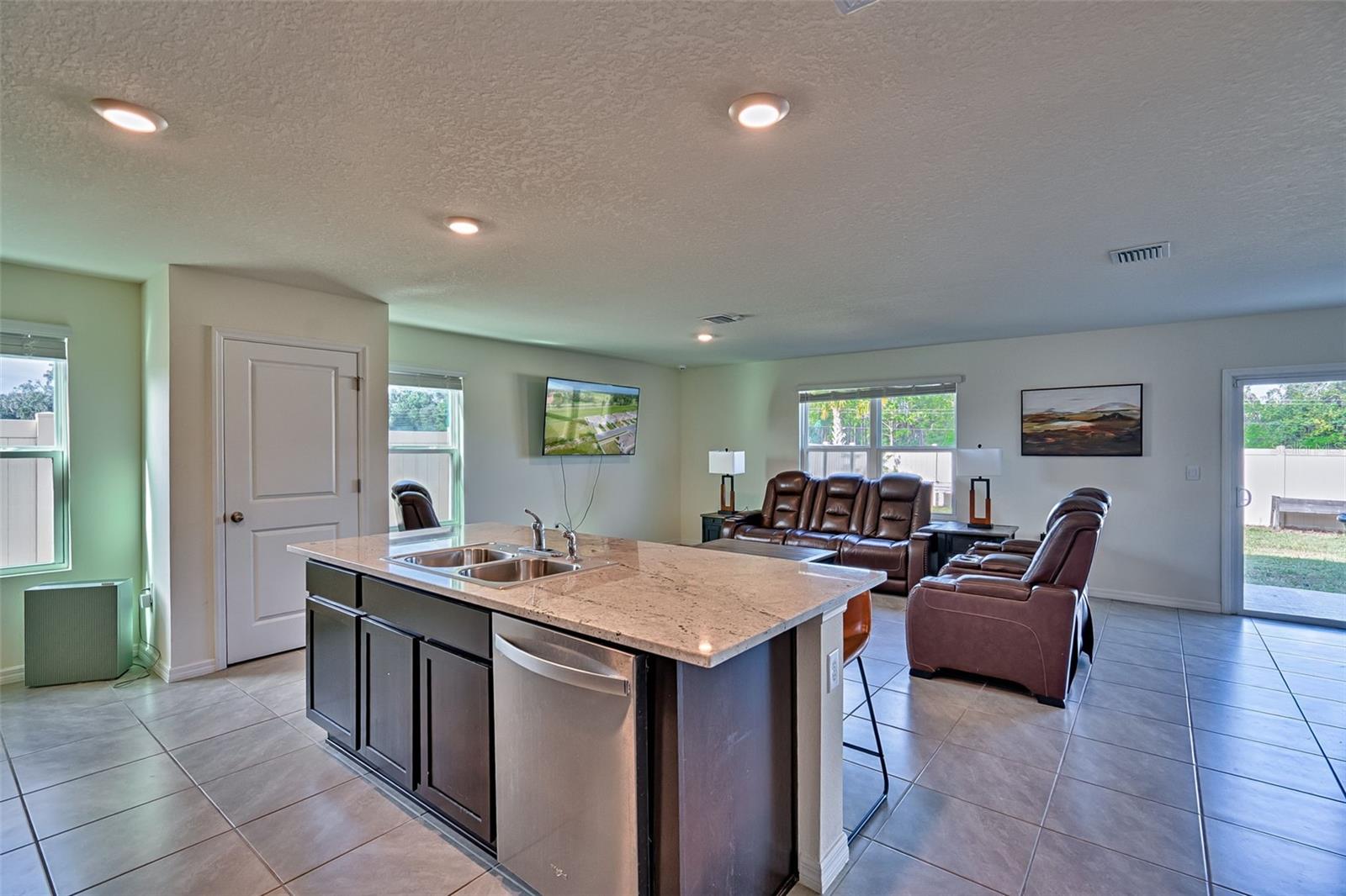 AVALON WOODS PH 3 PB 39 PG 14 - Residential Lease