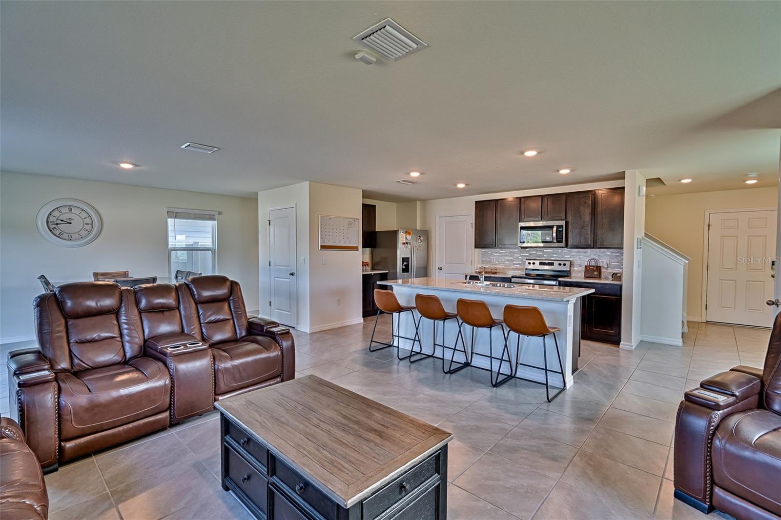 AVALON WOODS PH 3 PB 39 PG 14 - Residential Lease