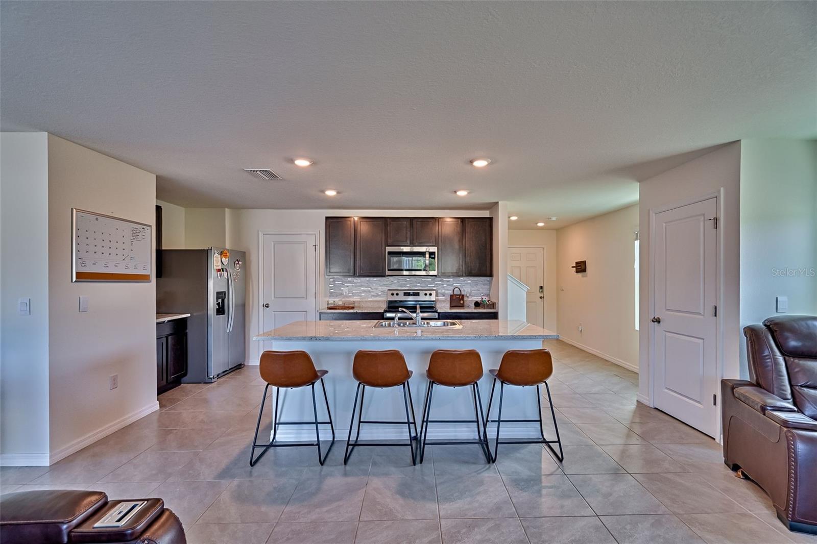 AVALON WOODS PH 3 PB 39 PG 14 - Residential Lease