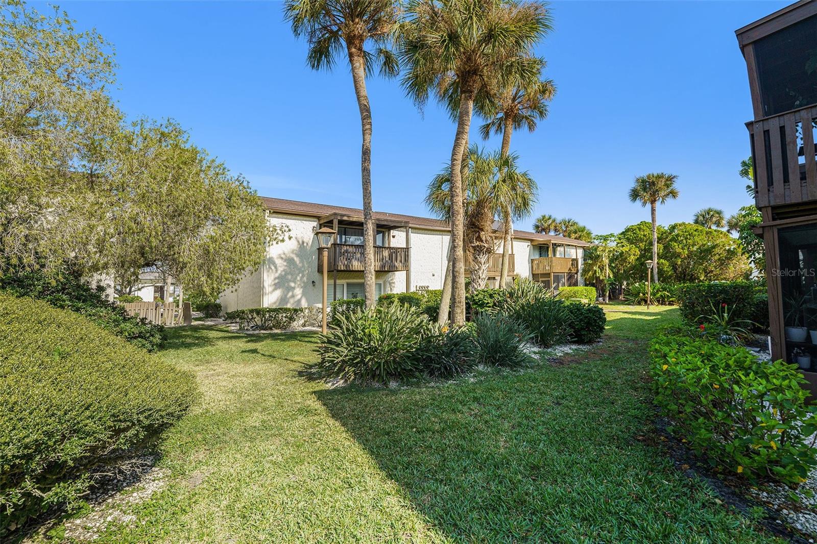 PEPPERTREE LAKE CONDO - Residential