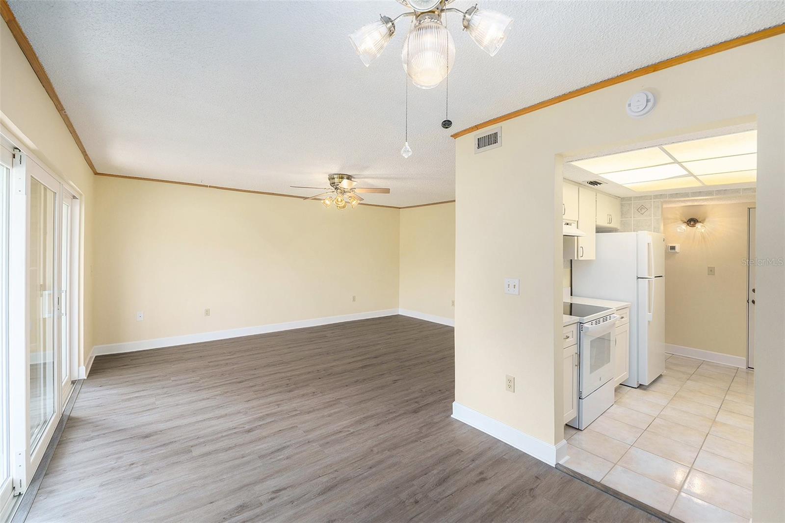 PEPPERTREE LAKE CONDO - Residential