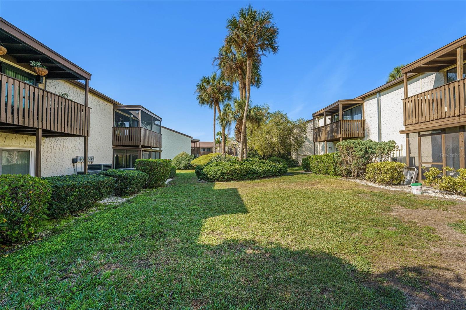 PEPPERTREE LAKE CONDO - Residential