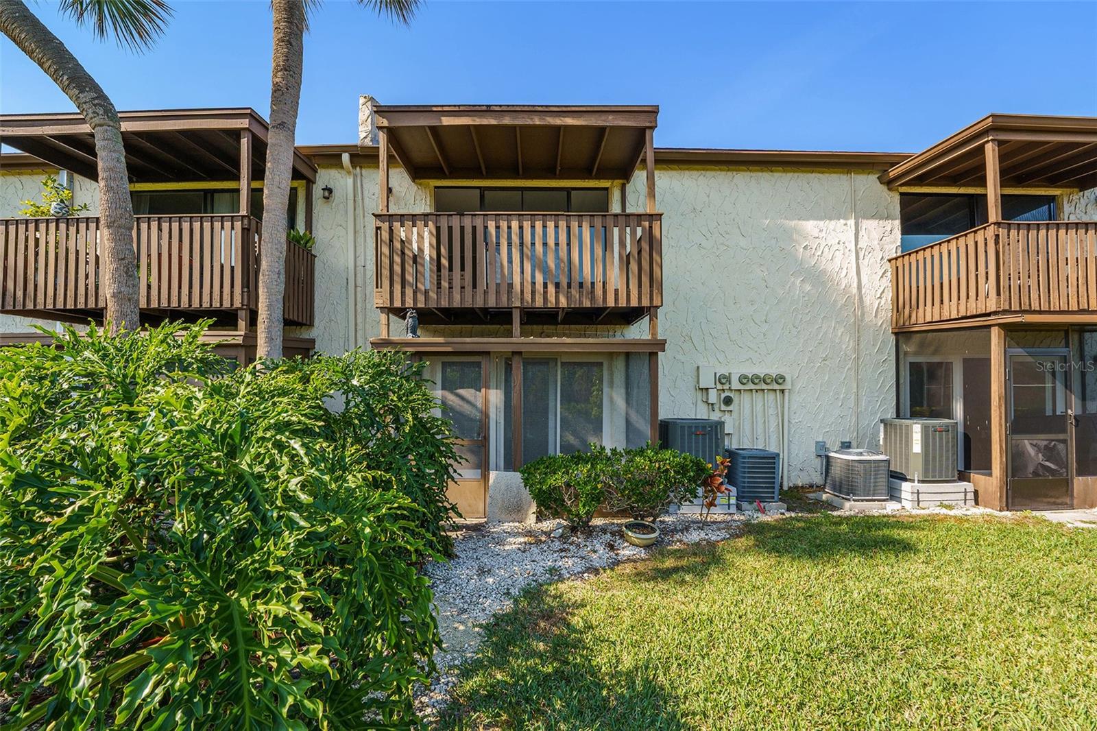 PEPPERTREE LAKE CONDO - Residential