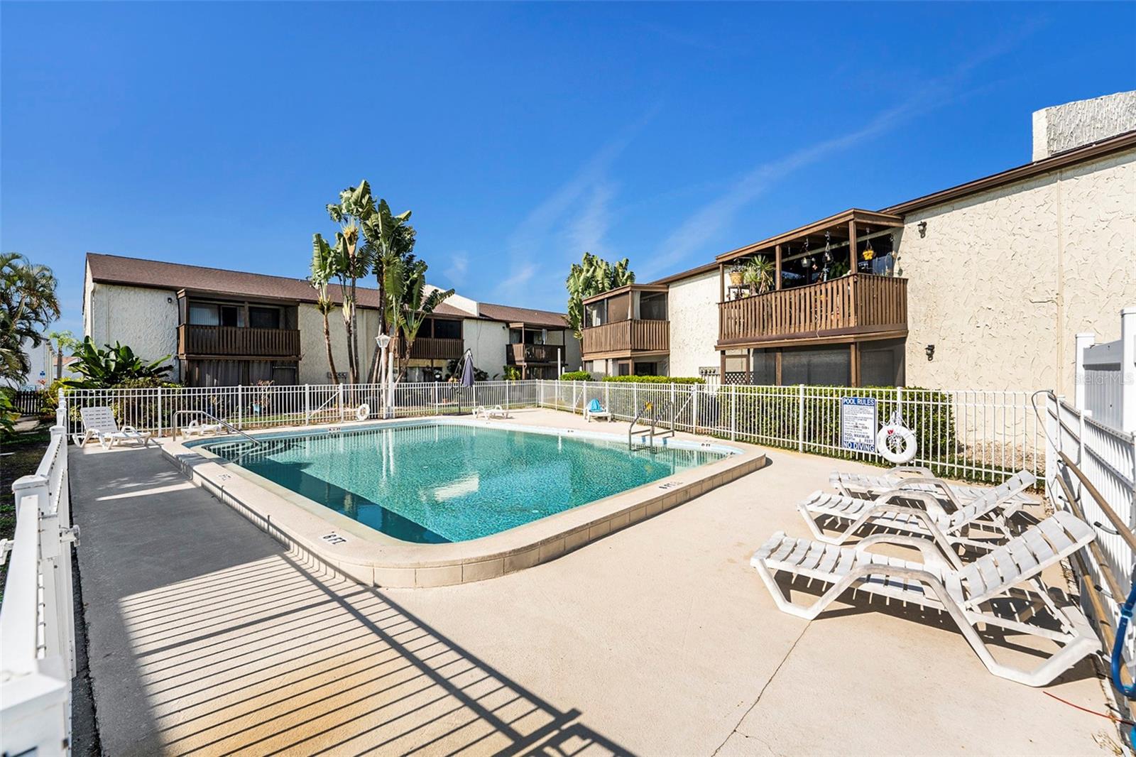 PEPPERTREE LAKE CONDO - Residential