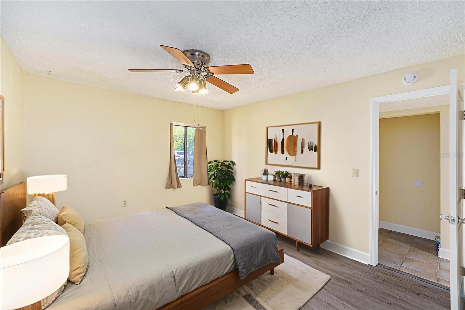 PEPPERTREE LAKE CONDO - Residential