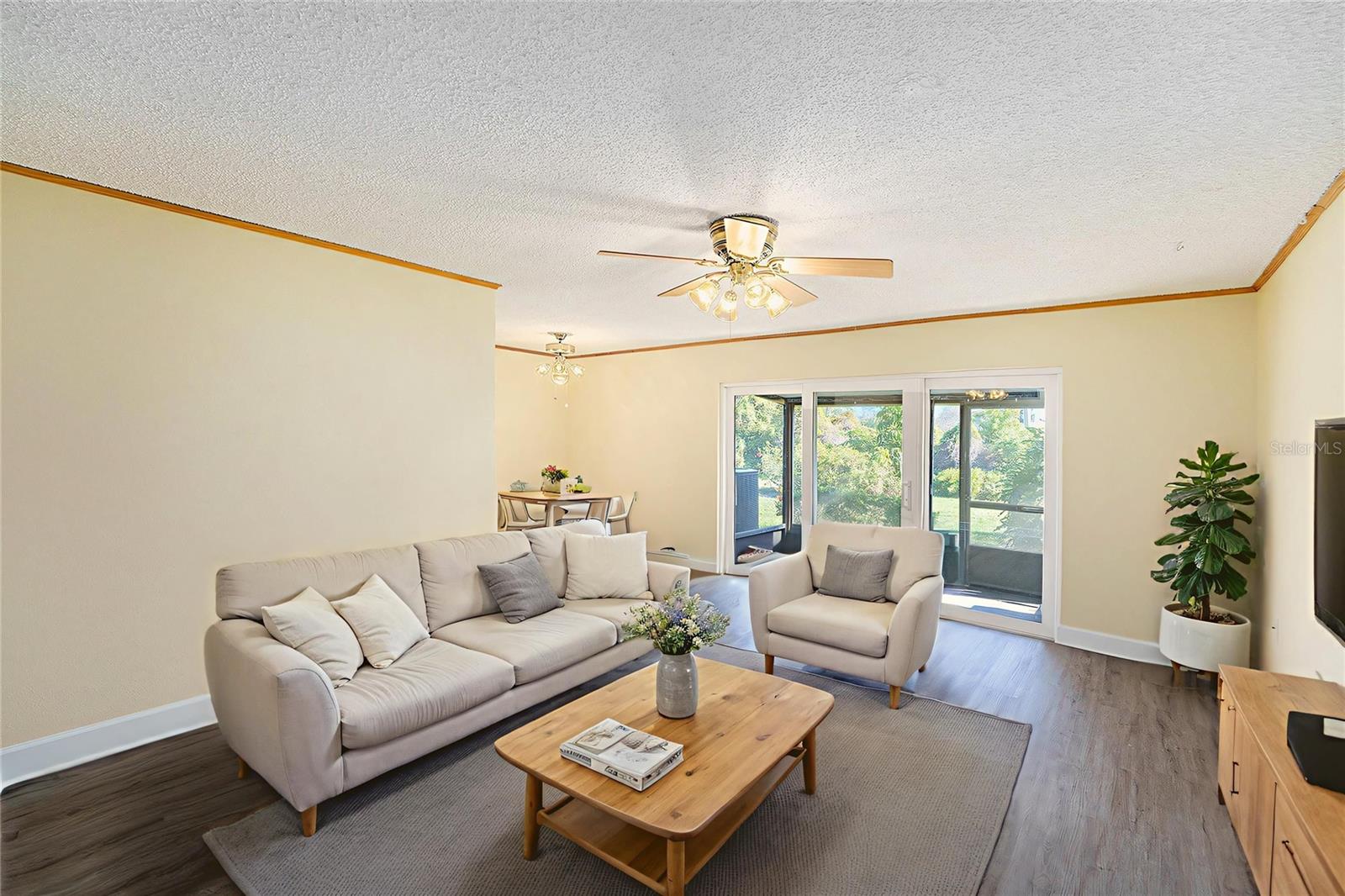 PEPPERTREE LAKE CONDO - Residential