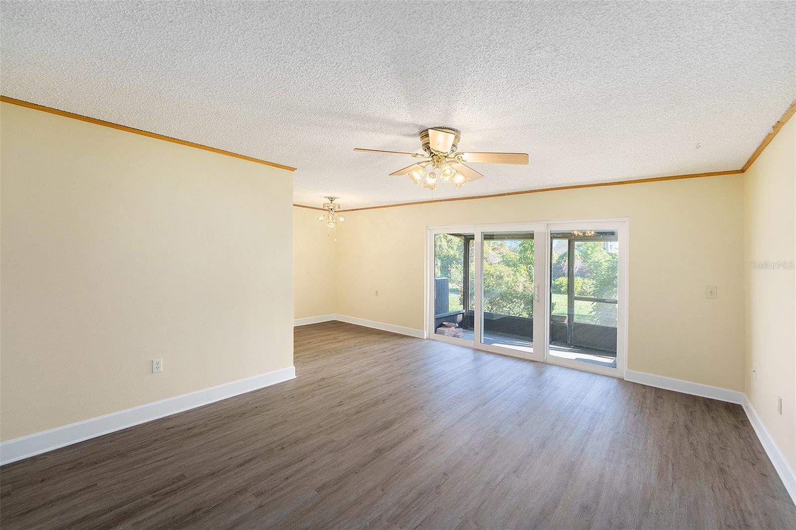 PEPPERTREE LAKE CONDO - Residential