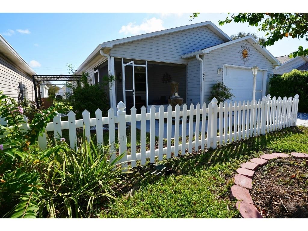 VILLAGES OF SUMTER VILLA DE LEON - Residential