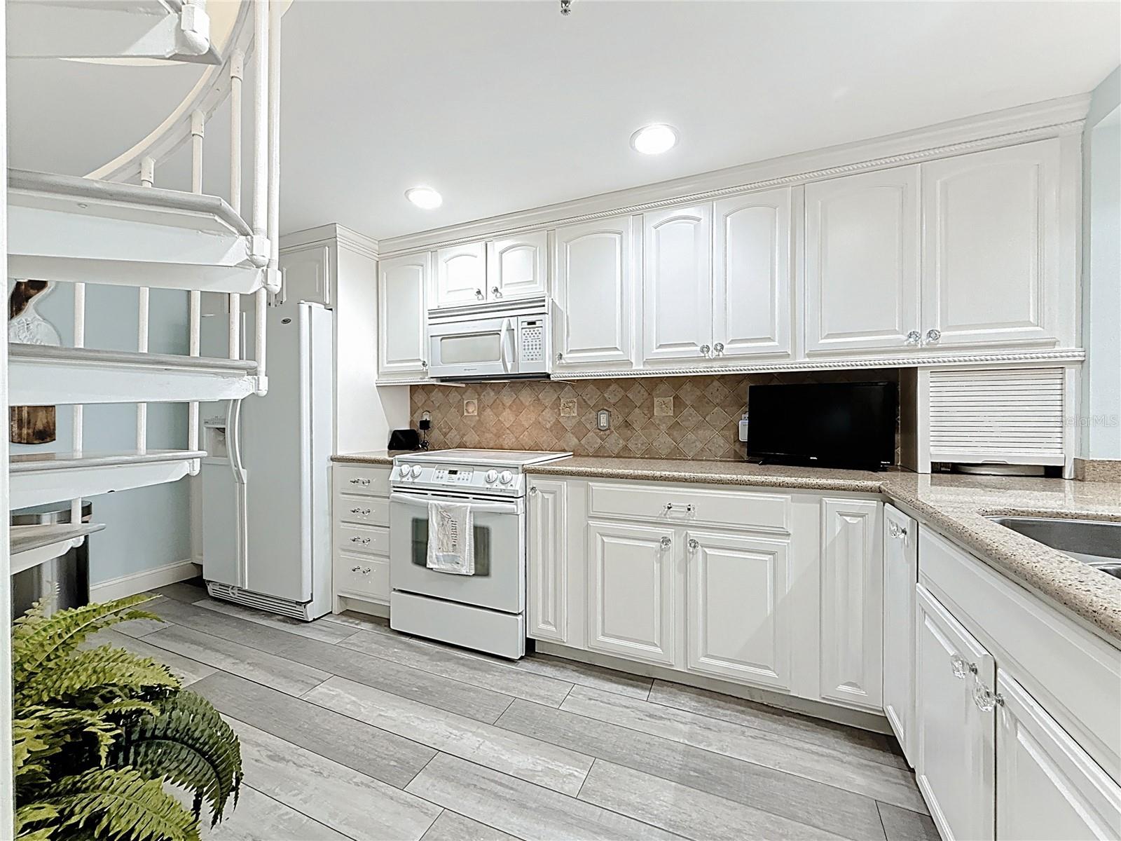 700 WEST CONDO - Residential