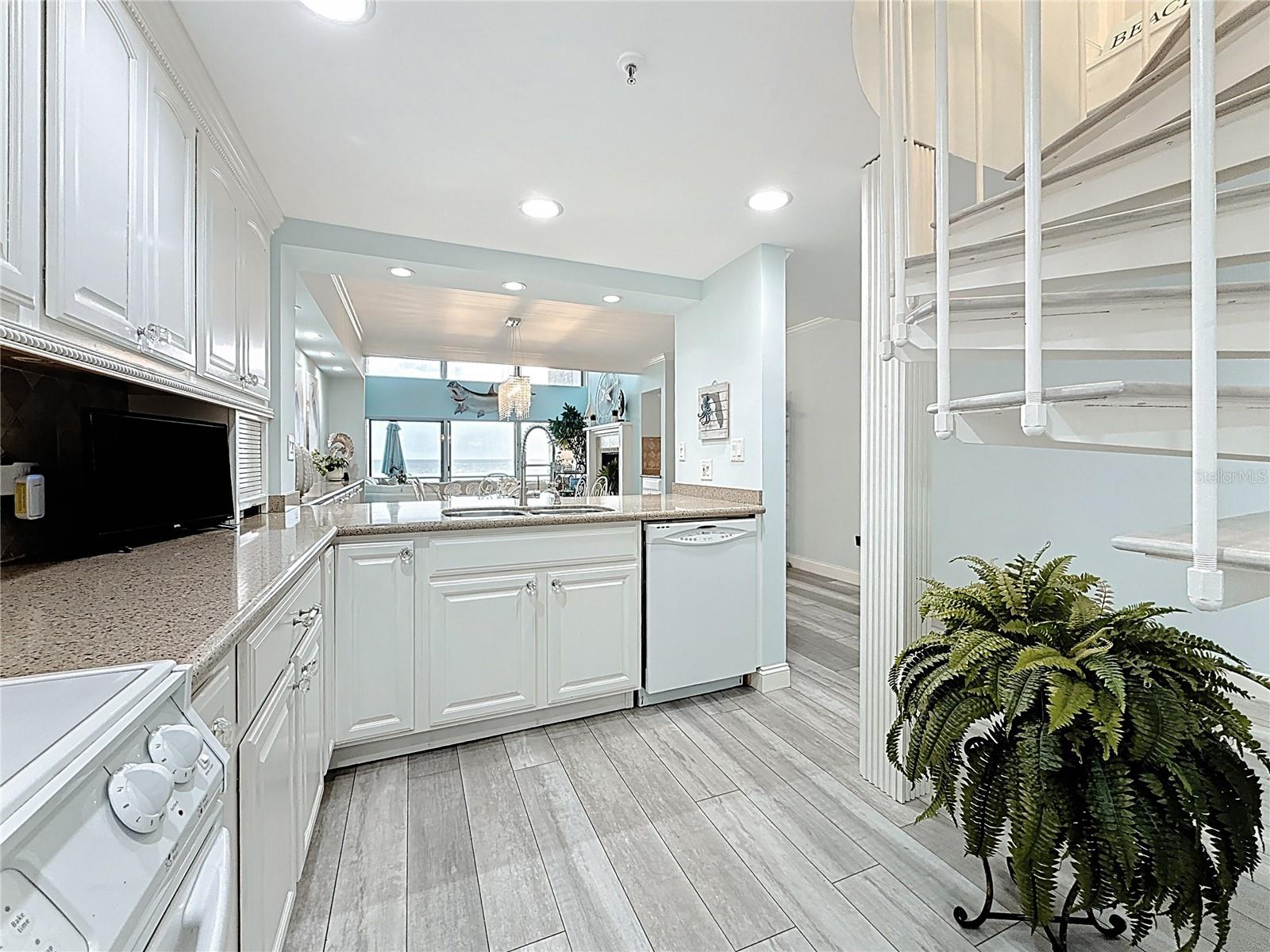 700 WEST CONDO - Residential