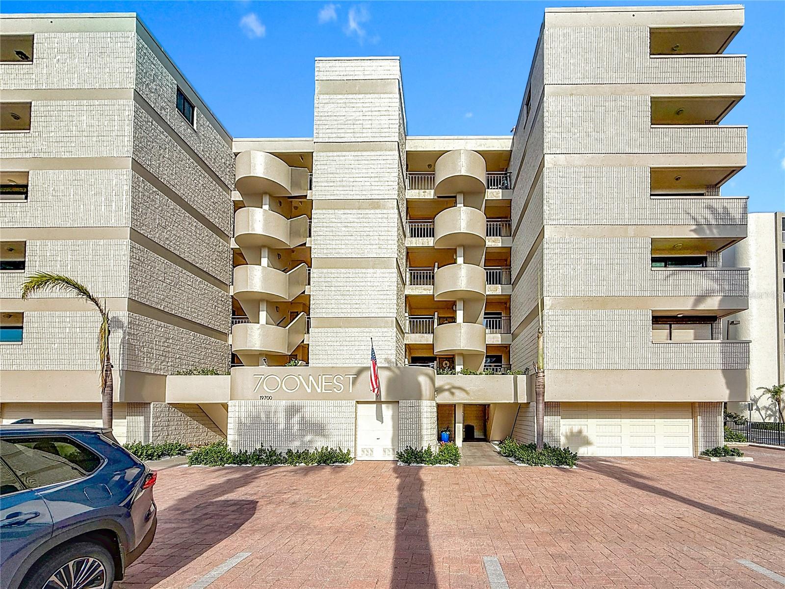 19700 GULF BOULEVARD 202