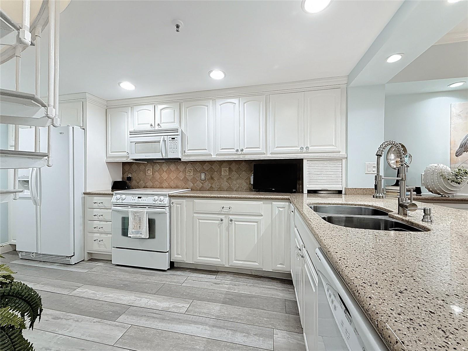 700 WEST CONDO - Residential