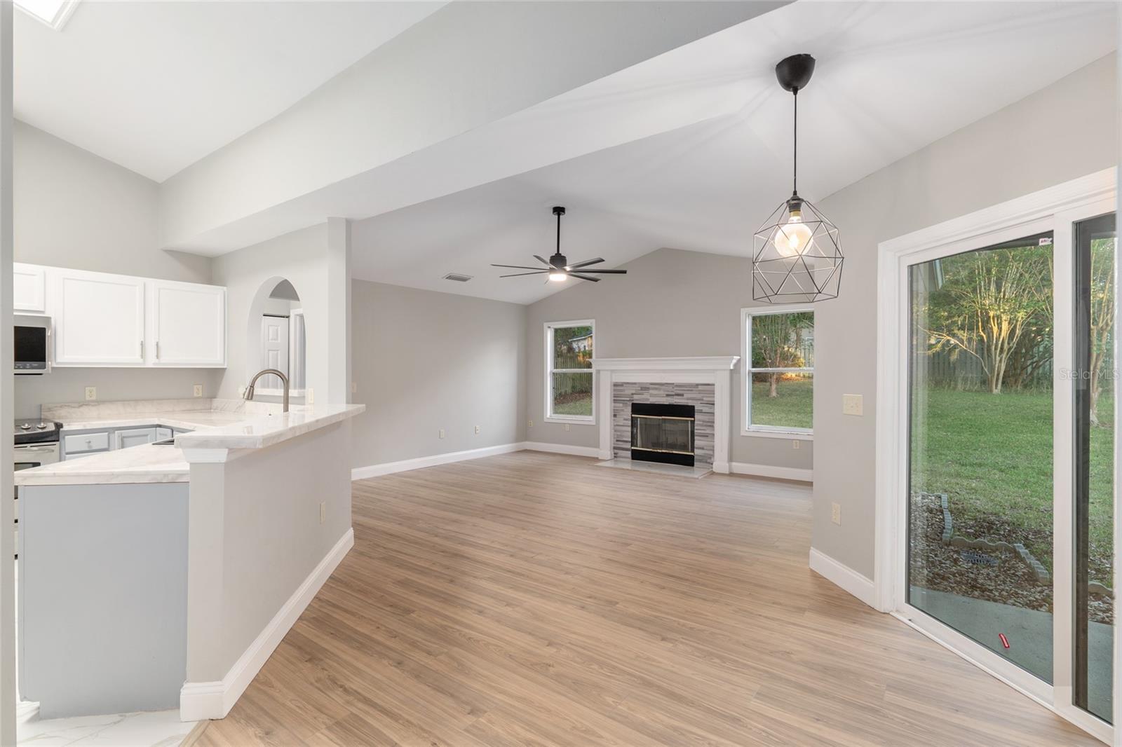 EAGLE POINT CLUSTER PH 1 - Residential