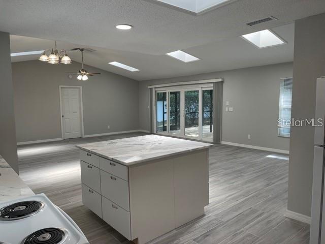 RUSTIC OAKS 1ST ADD - Residential Lease