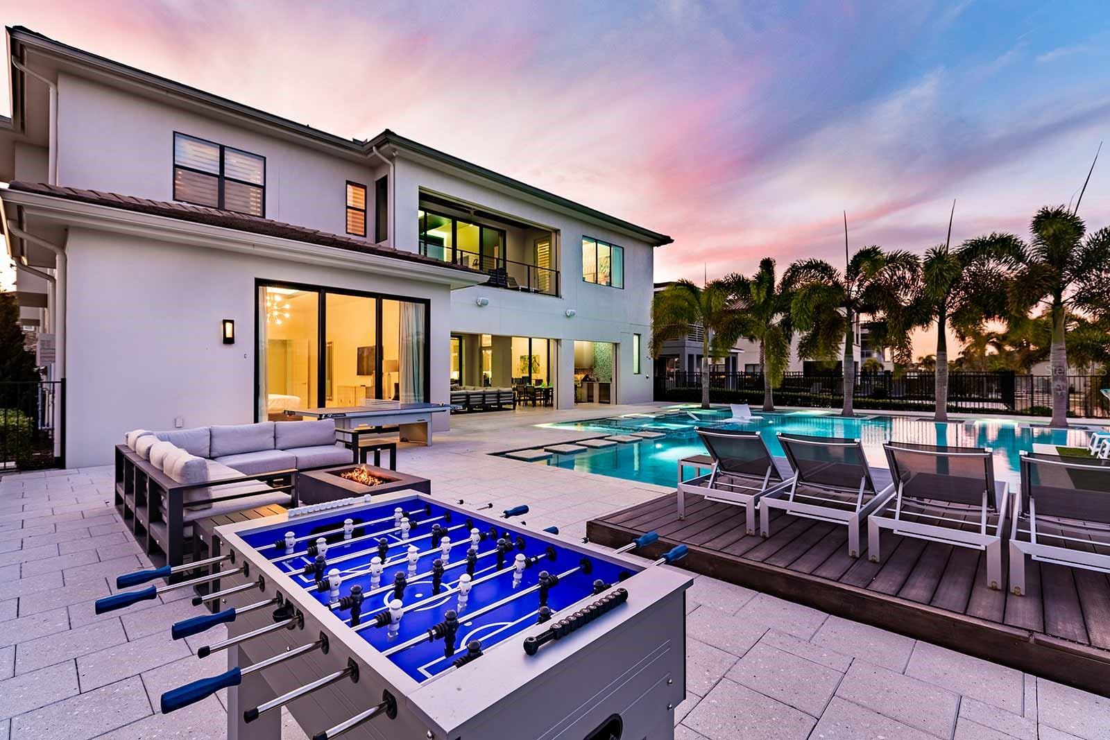 REUNION WEST VLGS NORTH - Residential