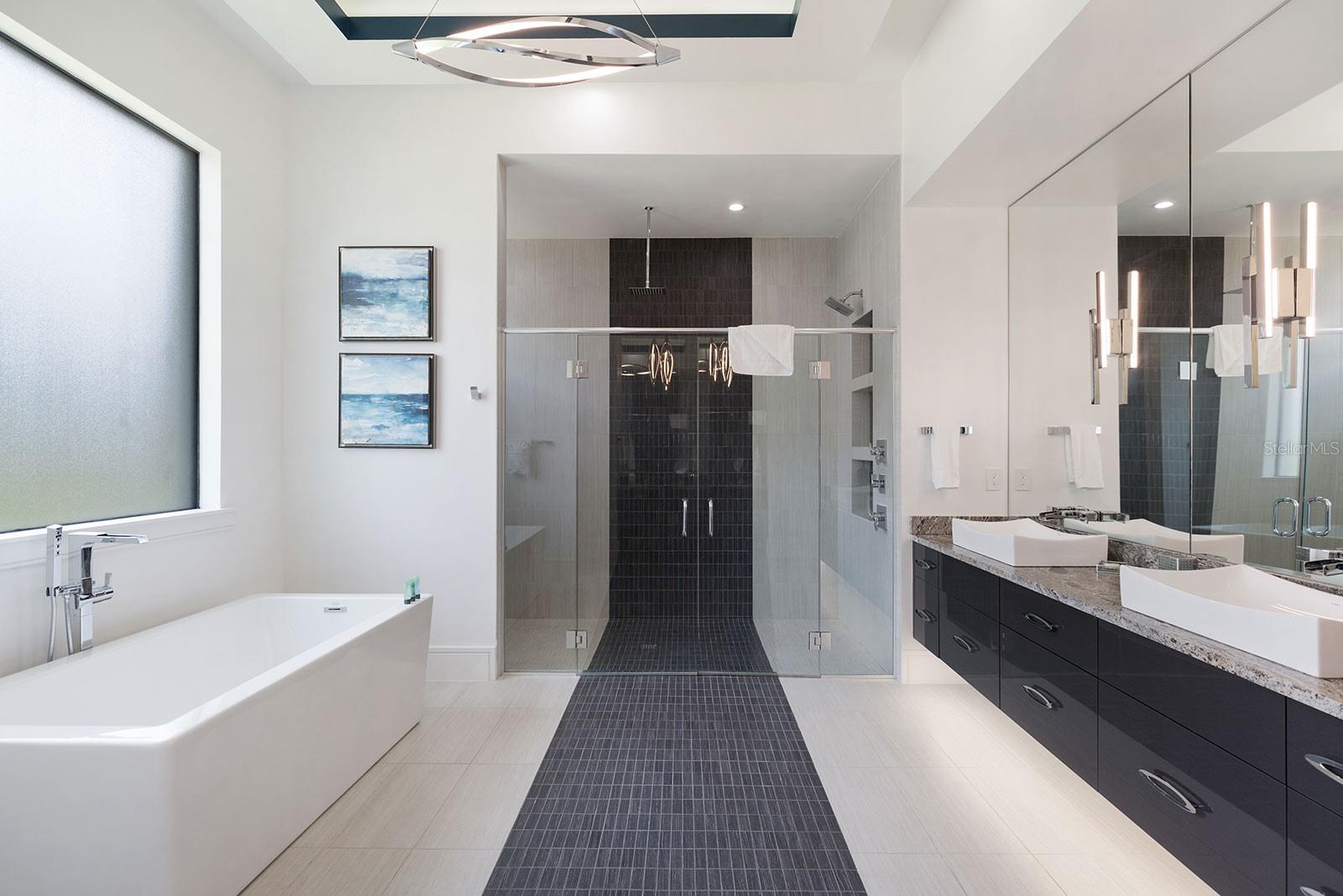 REUNION WEST VLGS NORTH - Residential