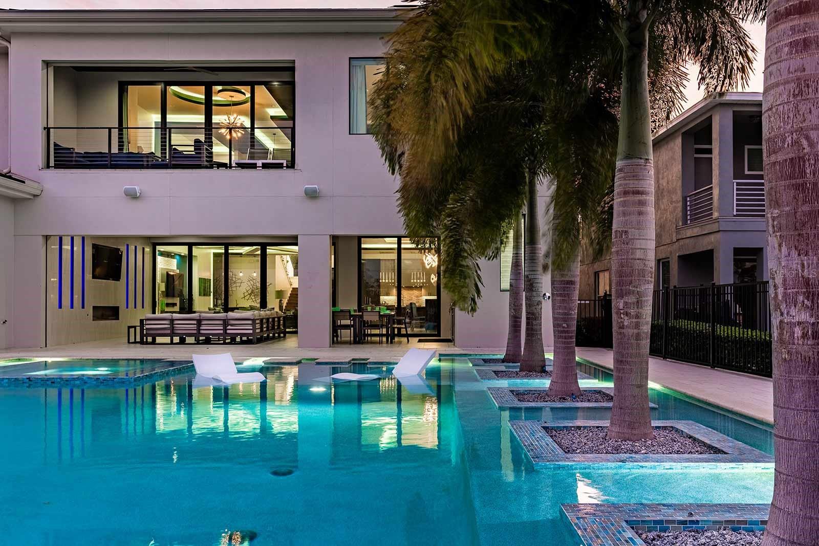 REUNION WEST VLGS NORTH - Residential