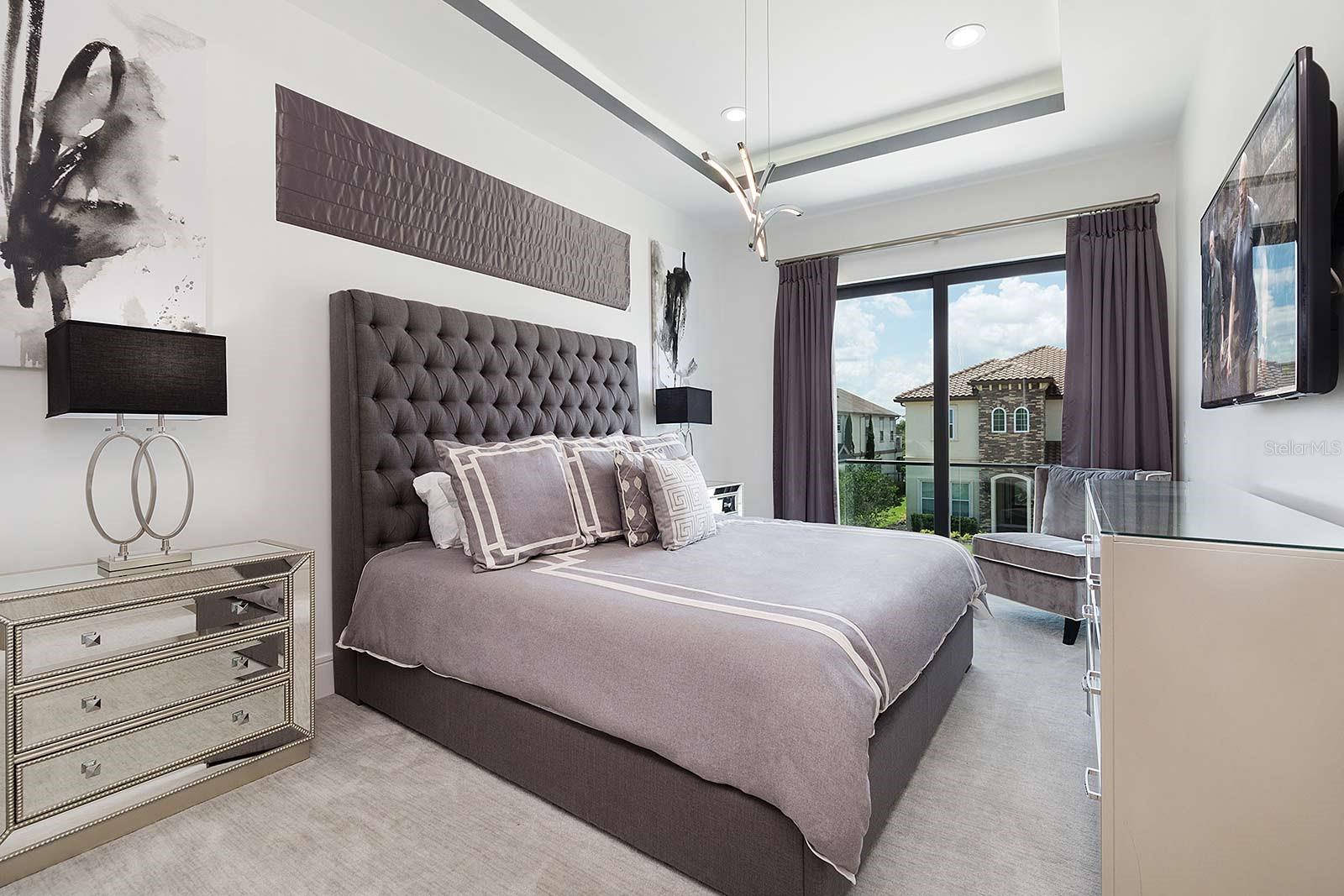 REUNION WEST VLGS NORTH - Residential