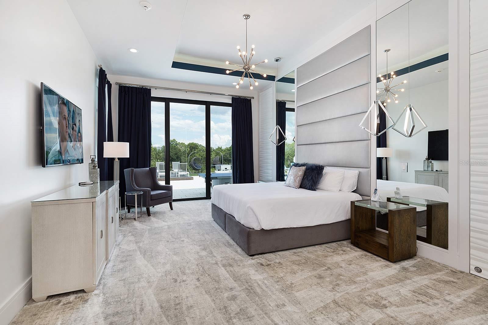 REUNION WEST VLGS NORTH - Residential