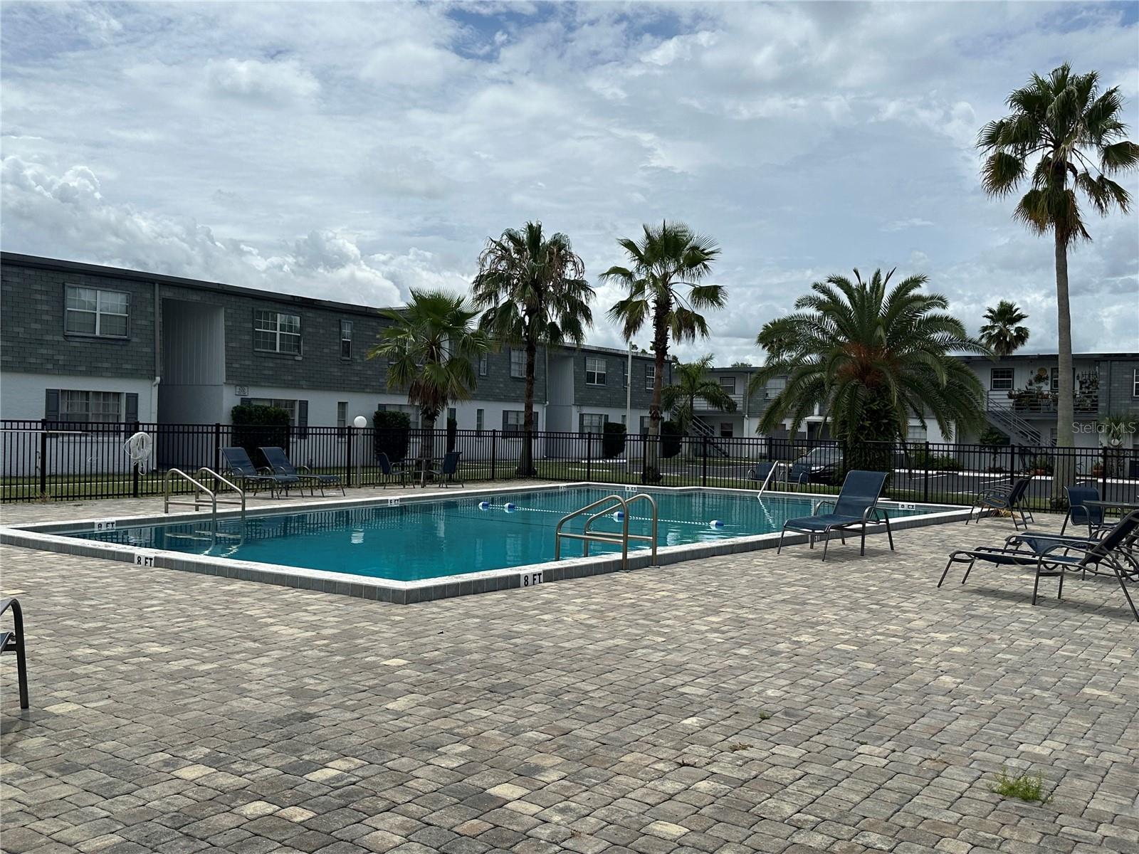 GOLFSIDE VILLAS CONDO - Residential