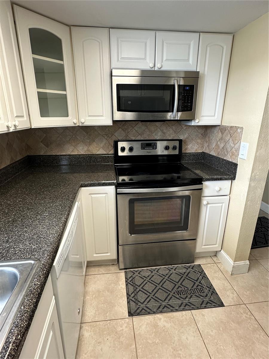 GOLFSIDE VILLAS CONDO - Residential