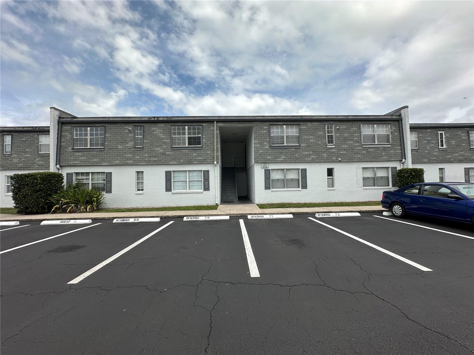 GOLFSIDE VILLAS CONDO - Residential