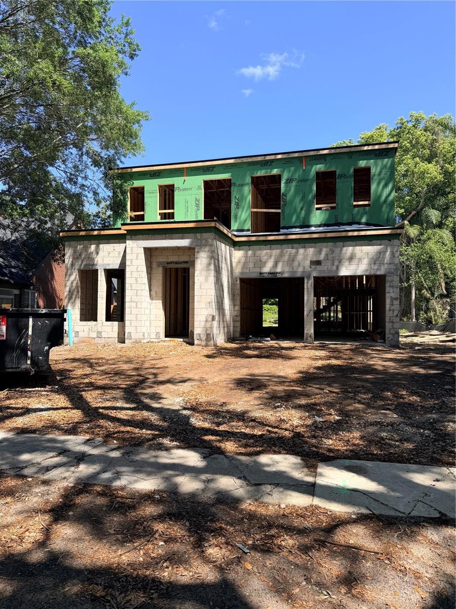 PARK LAKE COURT - Residential