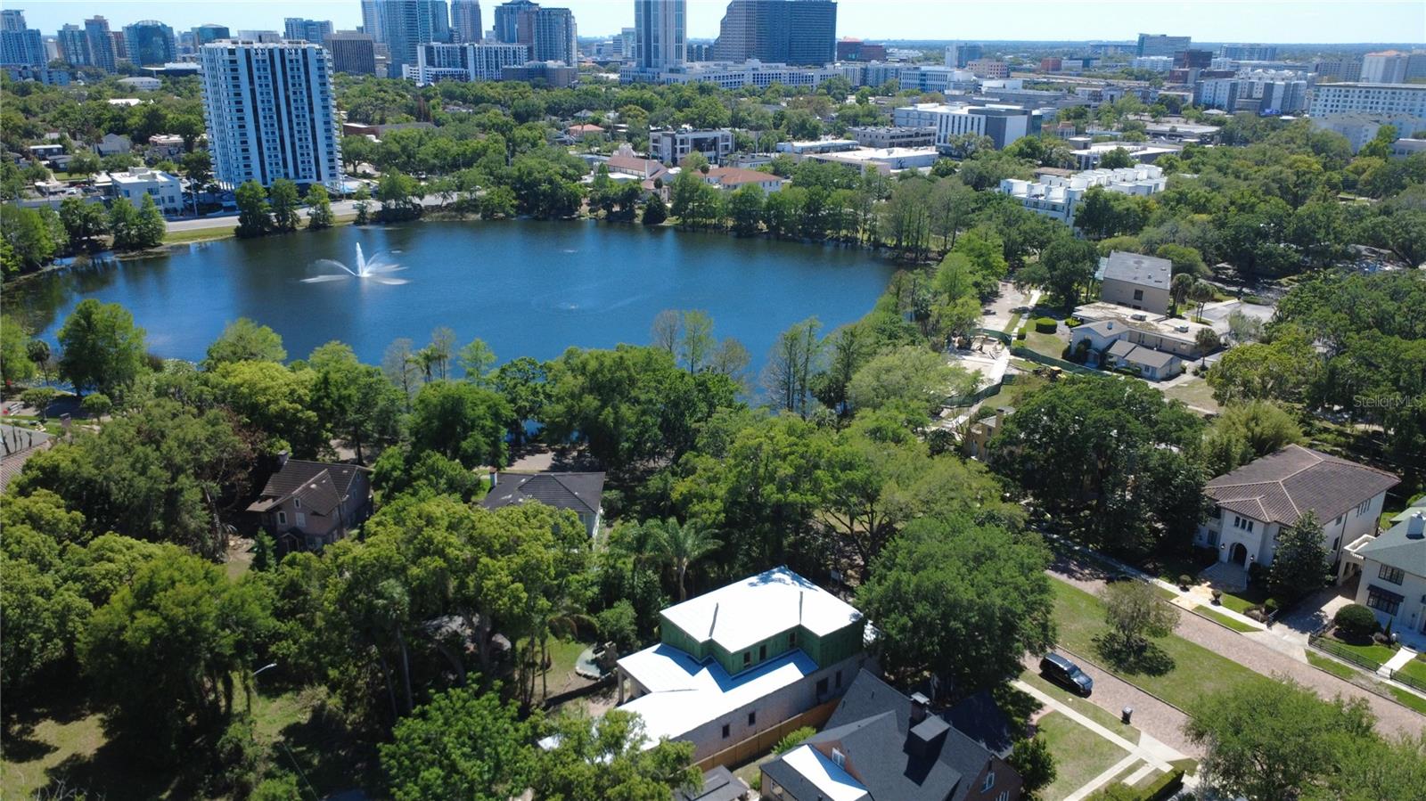 PARK LAKE COURT - Residential