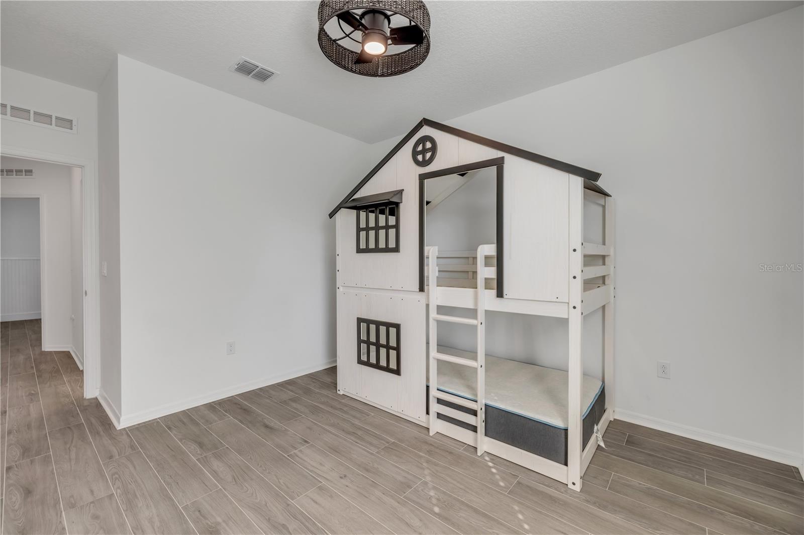 PARKS AT EDGEWATER - Residential