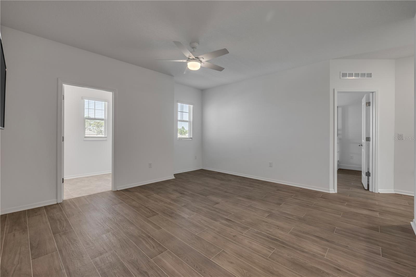 PARKS AT EDGEWATER - Residential