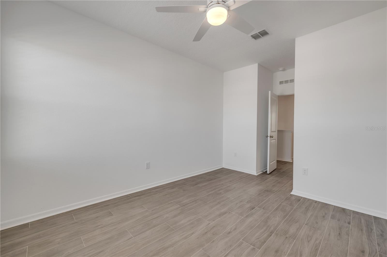 PARKS AT EDGEWATER - Residential