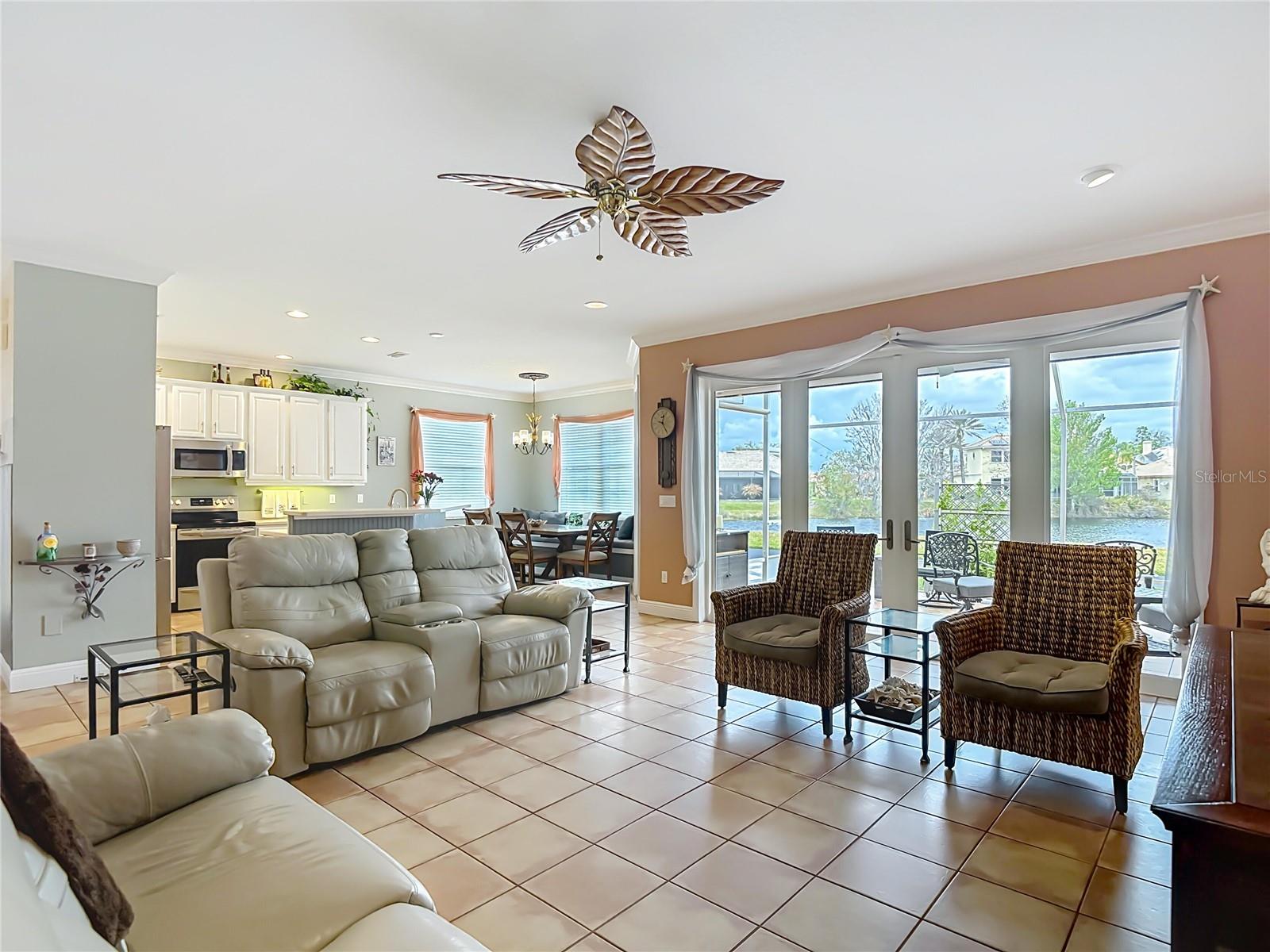 CALIENTE C F K L N G H J - Residential