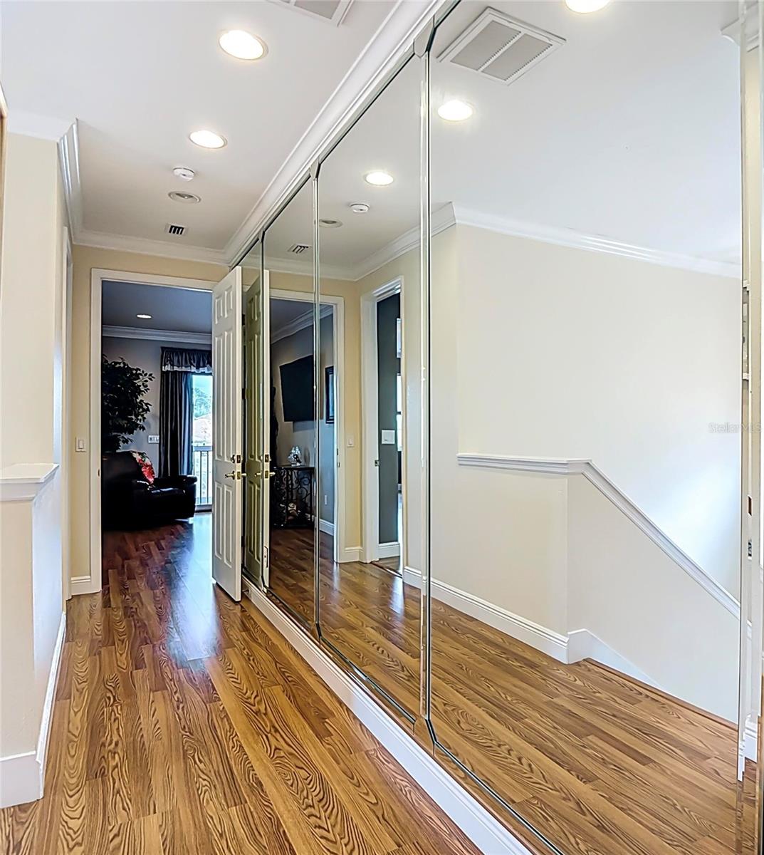 CALIENTE C F K L N G H J - Residential