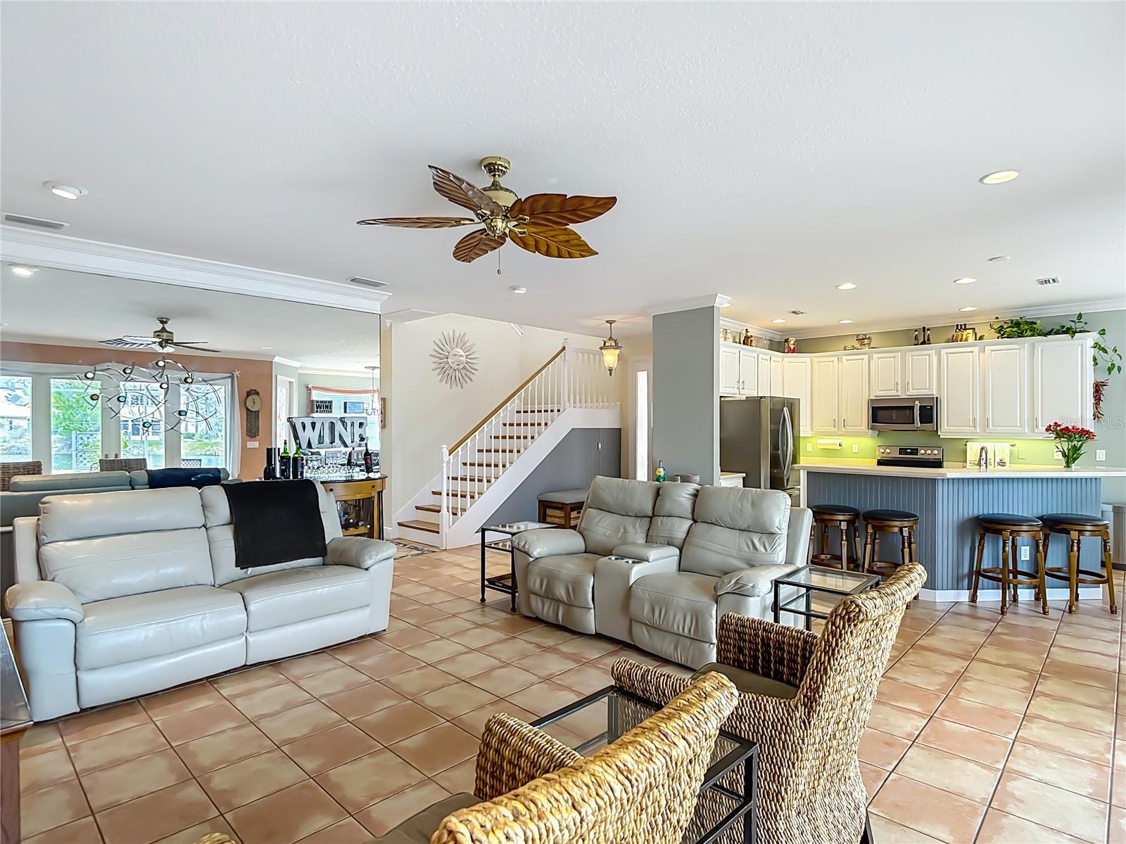 CALIENTE C F K L N G H J - Residential