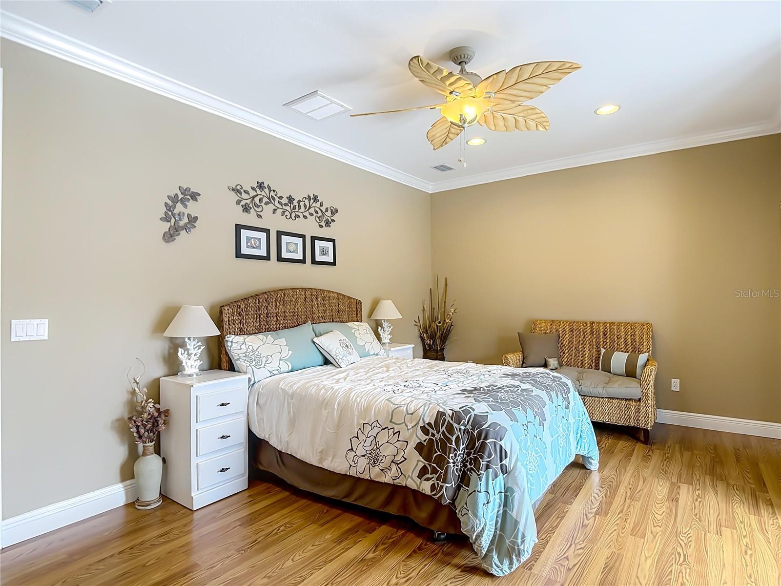 CALIENTE C F K L N G H J - Residential