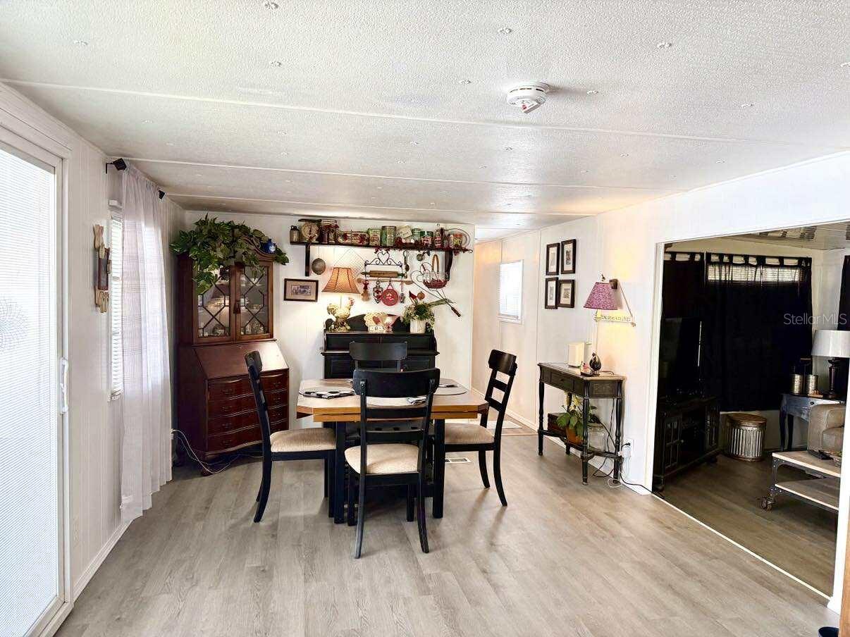 HOLIDAY PARK - Residential