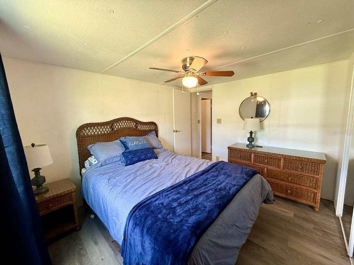 HOLIDAY PARK - Residential