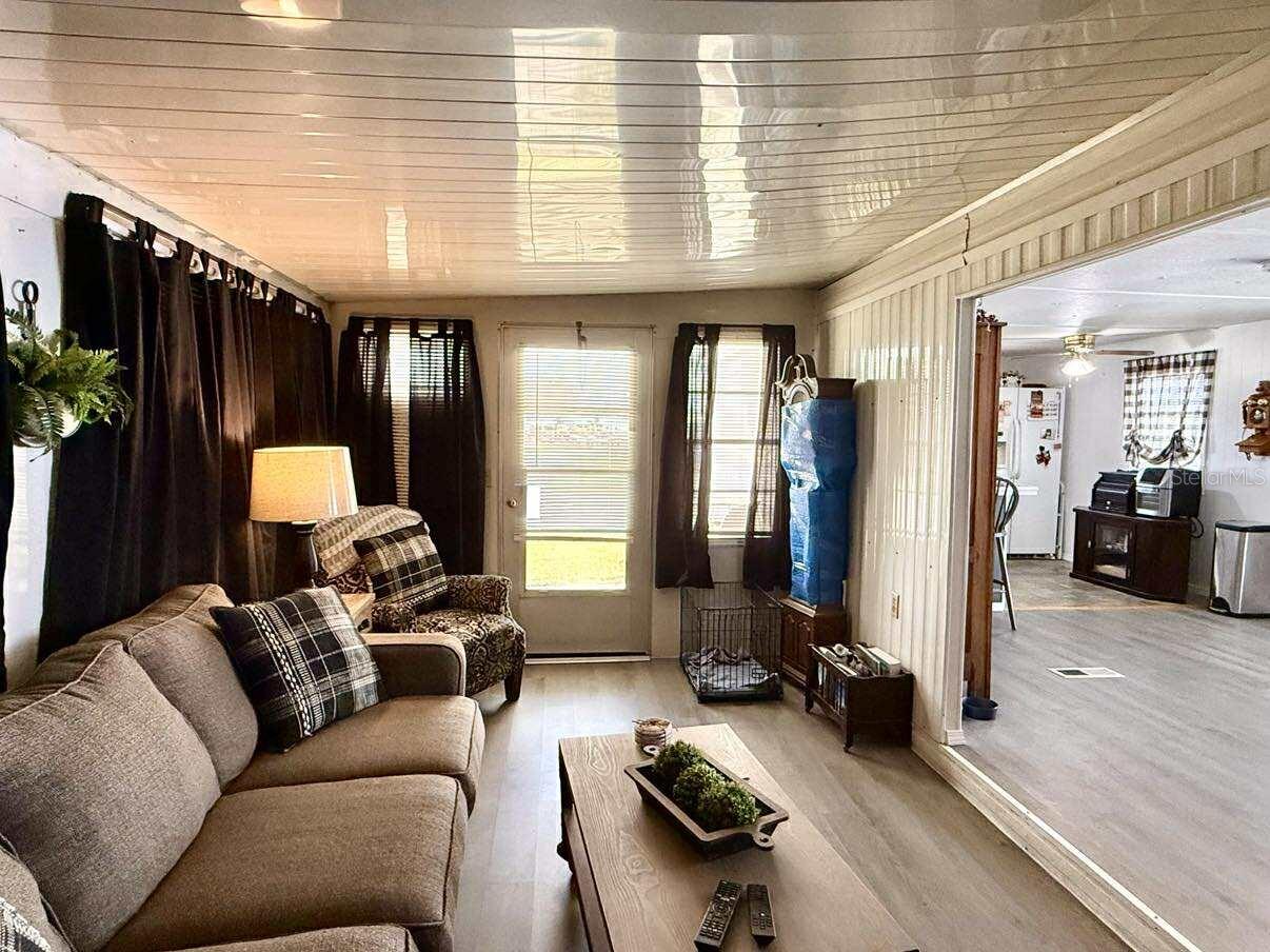 HOLIDAY PARK - Residential