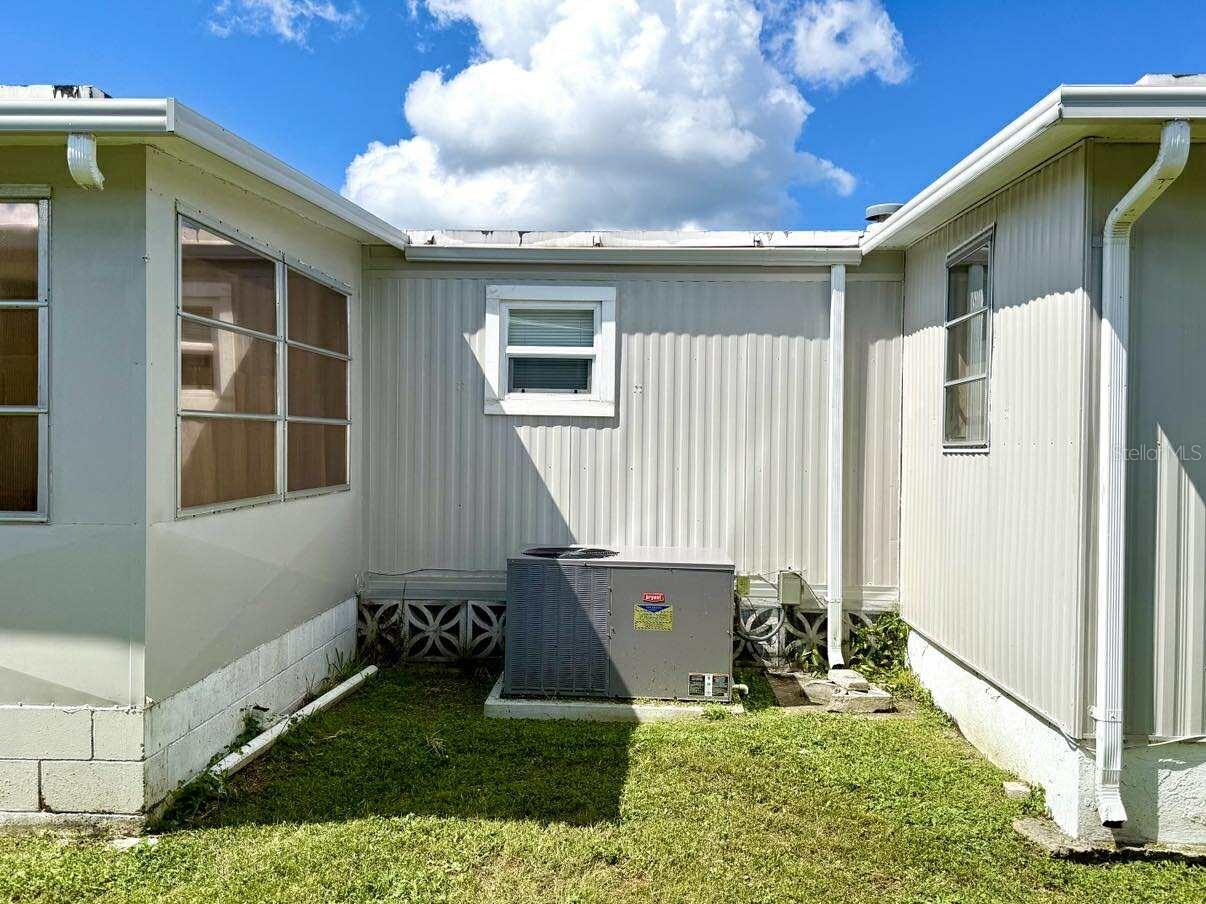 HOLIDAY PARK - Residential
