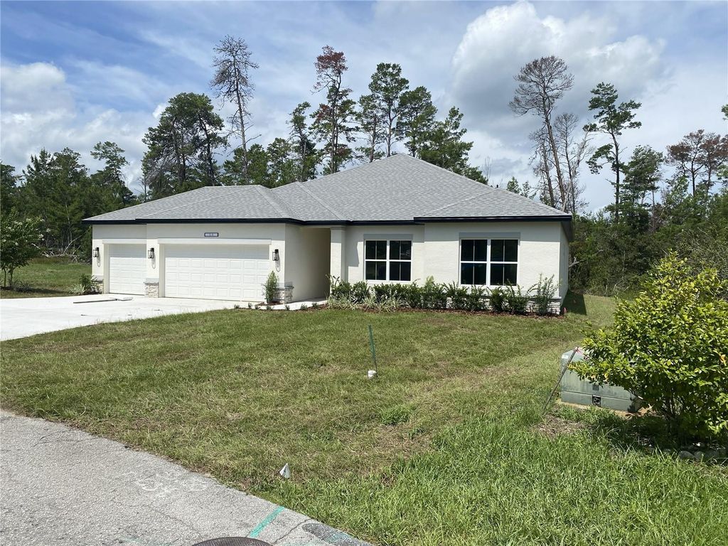 Photo of 4 Bellis Court, Homosassa, FL 34446 (MLS # P4938032)