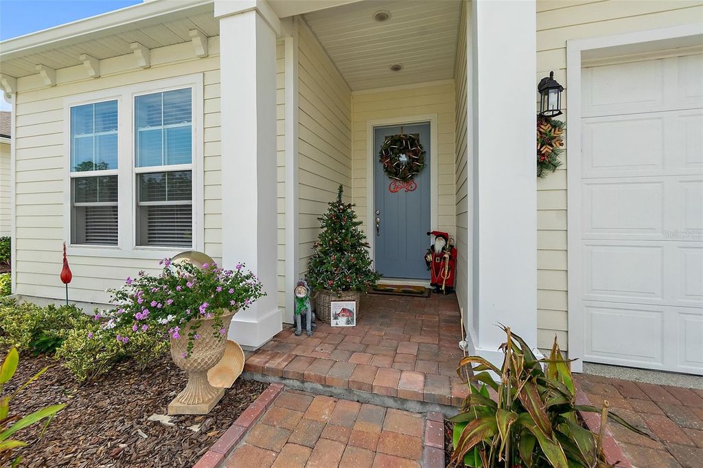 Photo of 4 Jackson Blue Place, Palm Coast, FL 32137 (MLS # FC314534)