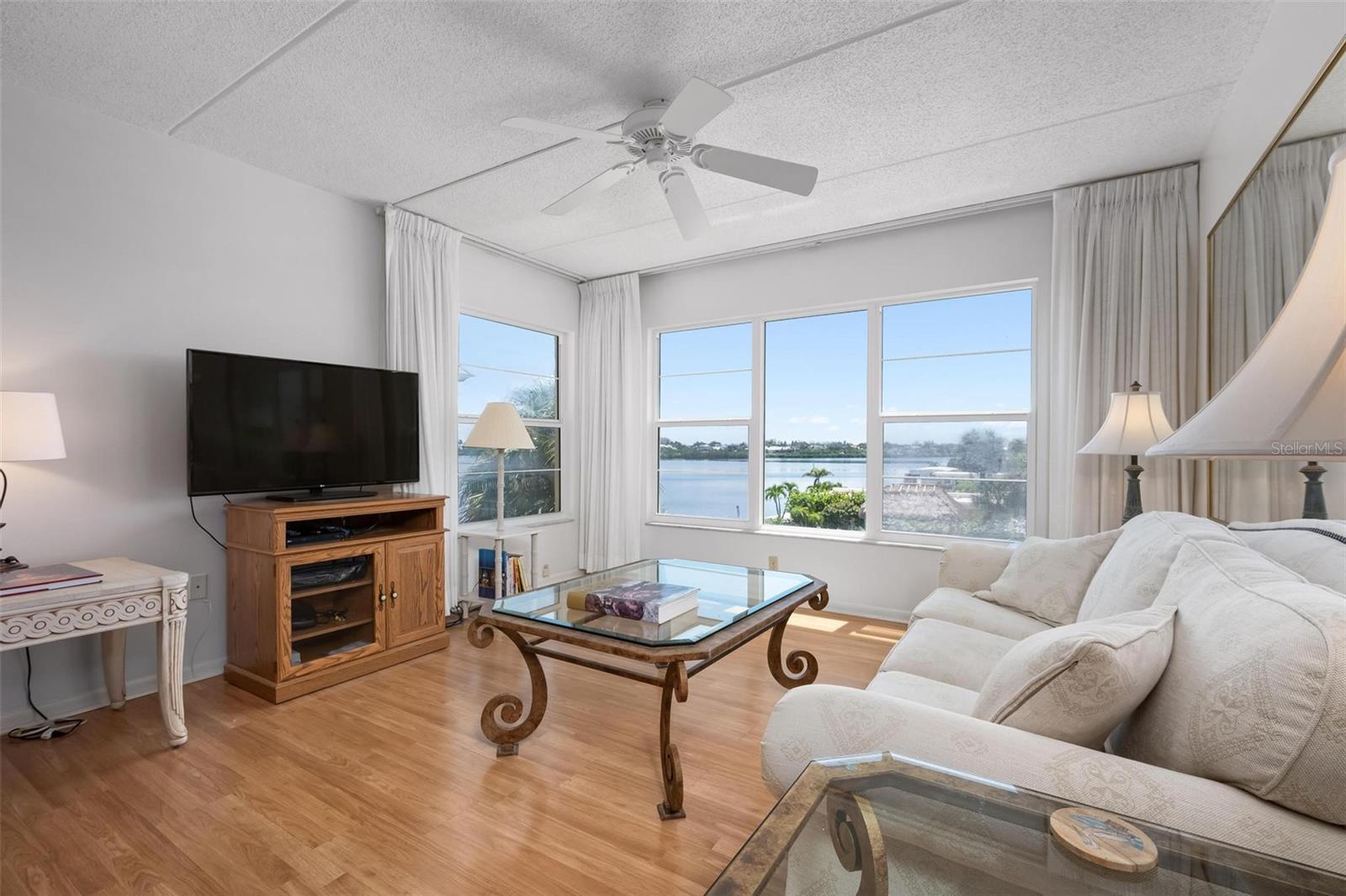 3810 GULF OF MEXICO DRIVE F302