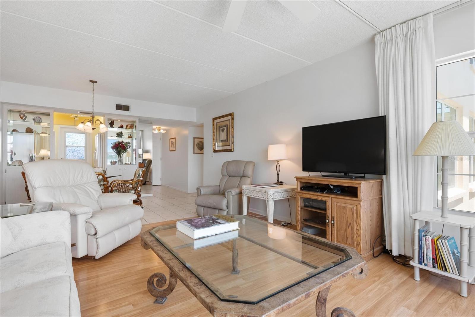 BEACH HARBOR CLUB - Residential