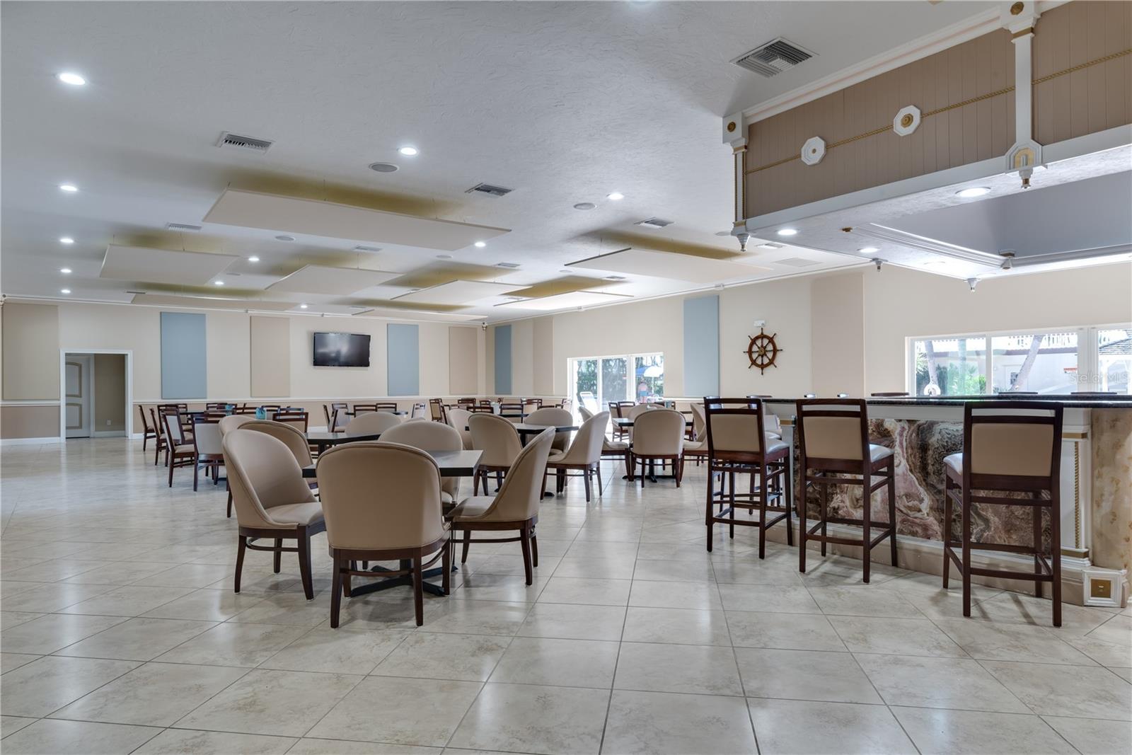 BEACH HARBOR CLUB - Residential