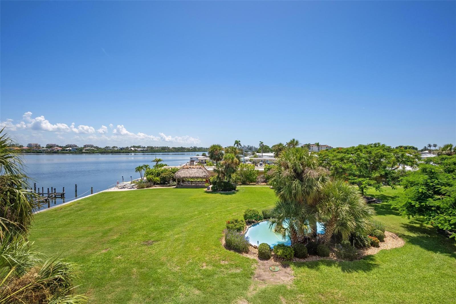BEACH HARBOR CLUB - Residential