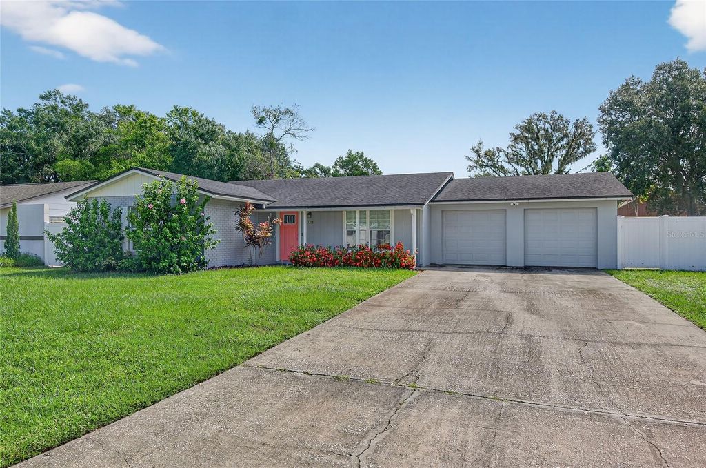 Photo of 18303 Dolly Brook Lane, Lutz, FL 33549 (MLS # TB8423178)