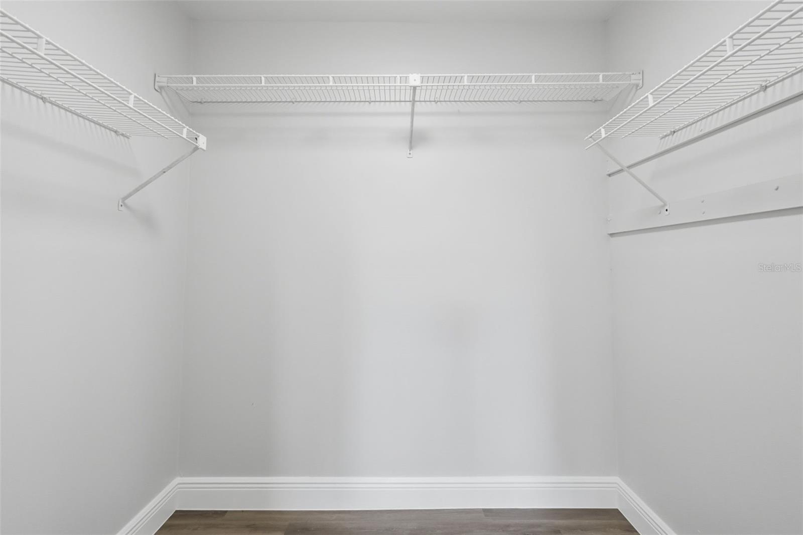 SAND PINE PLACE 5 ACRE DEVELOPMENT - Residential