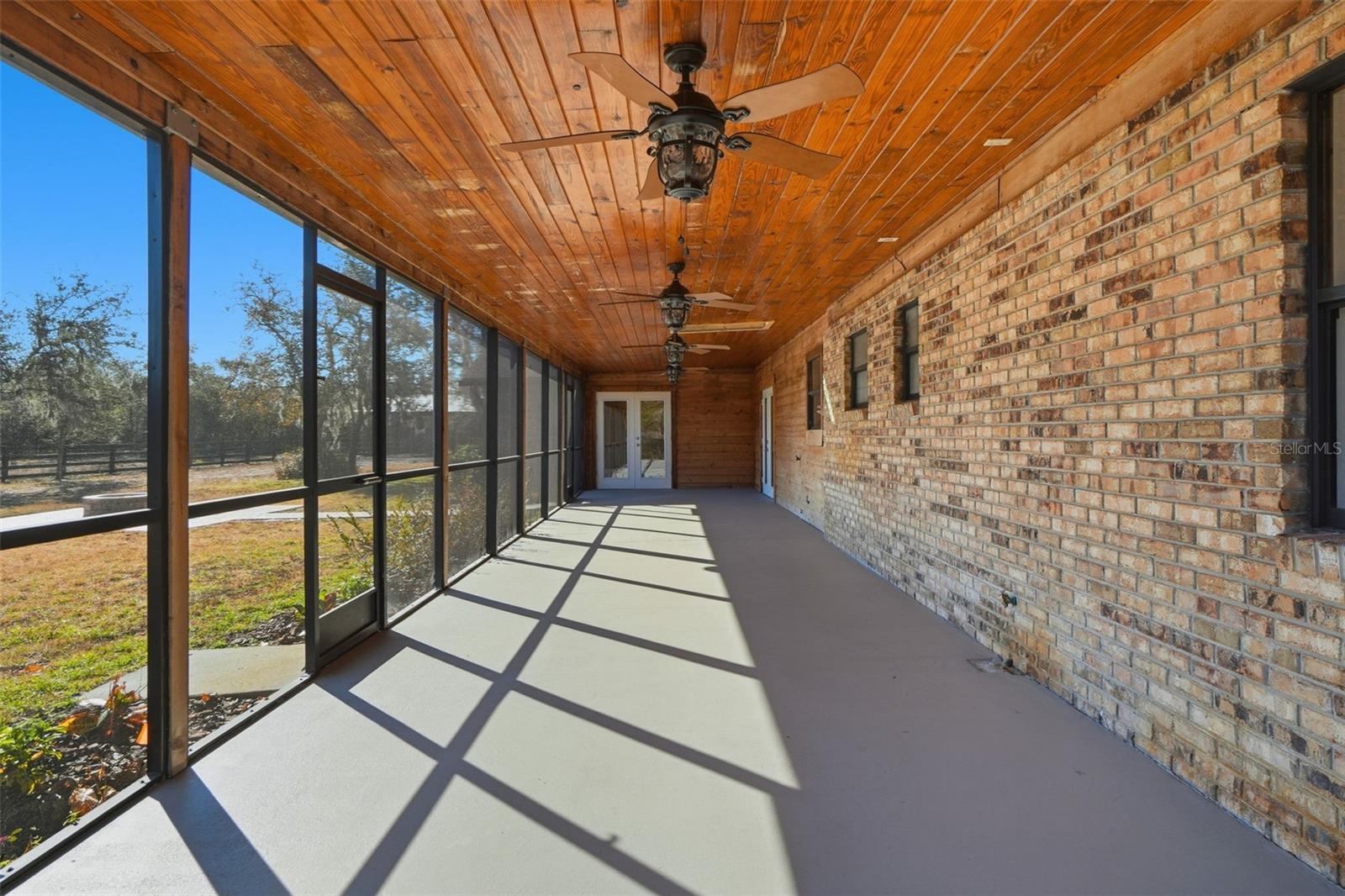 SAND PINE PLACE 5 ACRE DEVELOPMENT - Residential