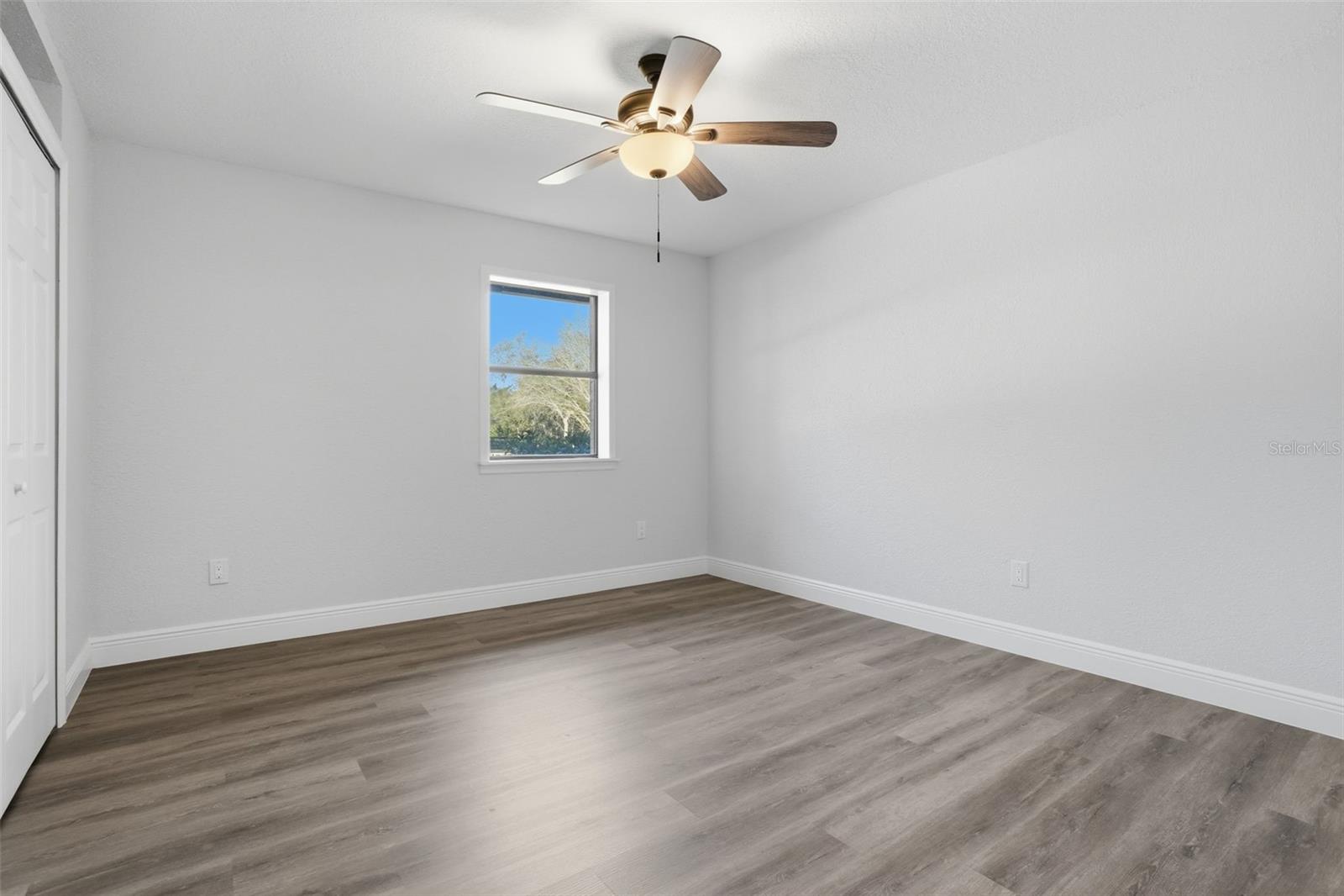 SAND PINE PLACE 5 ACRE DEVELOPMENT - Residential