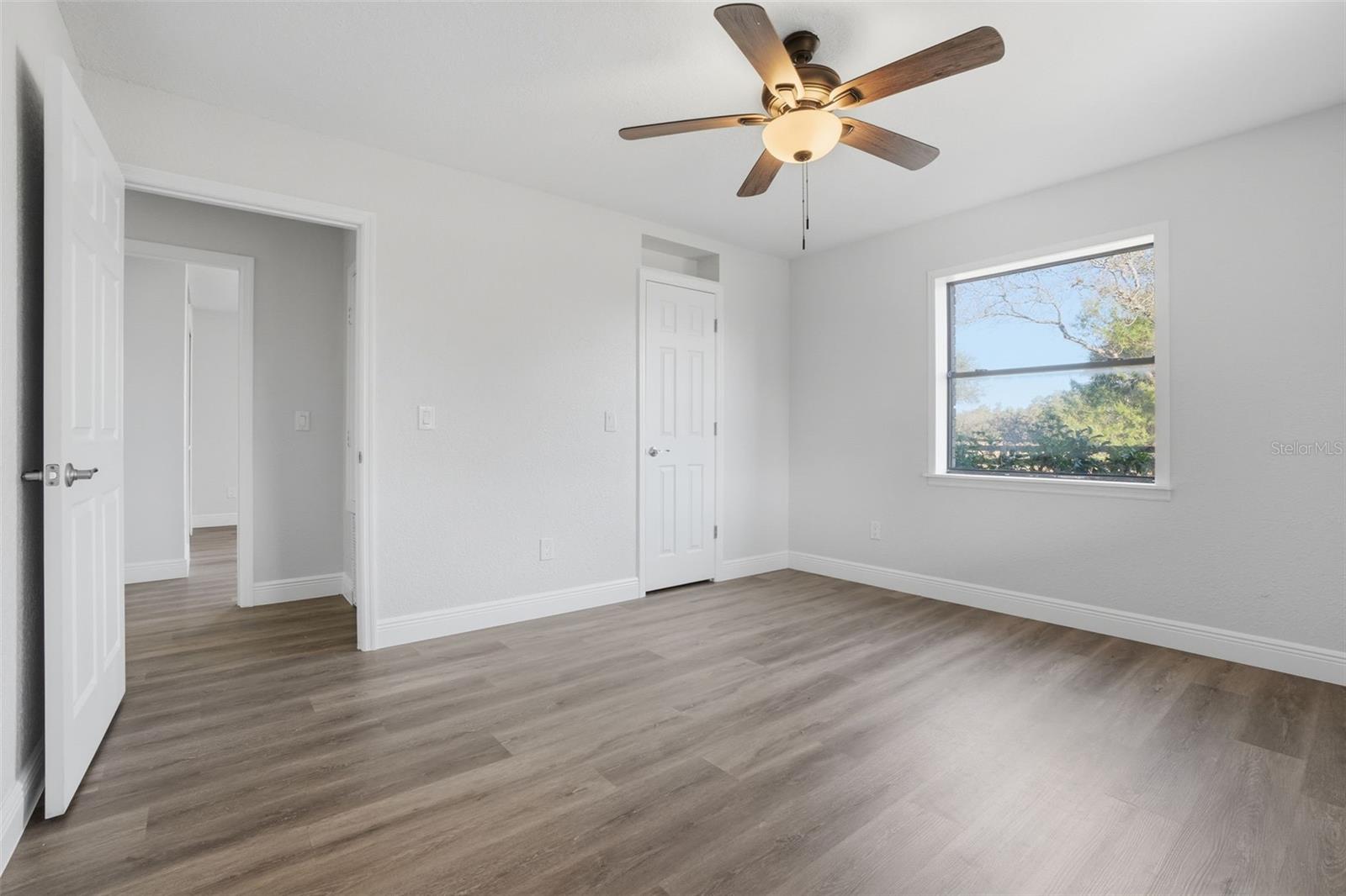 SAND PINE PLACE 5 ACRE DEVELOPMENT - Residential